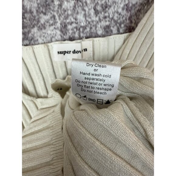 Superdown Sweater Tank Womens S Ribbed Viscose Top Button Boho Mod Sexy Crop - Picture 4 of 8